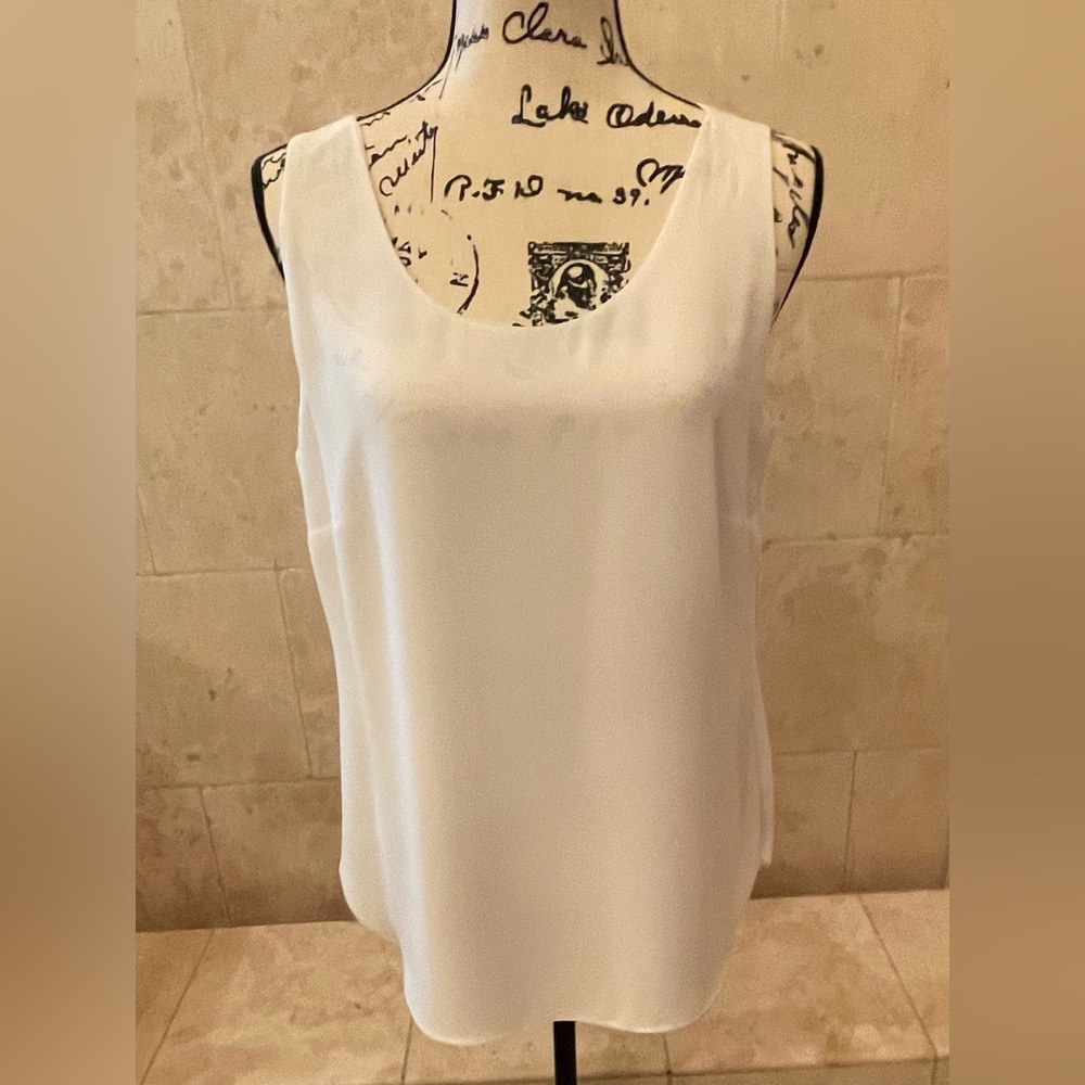 CHICO’S SHEER LINED TANK TOP HAS VOLUMES OF STYLE!